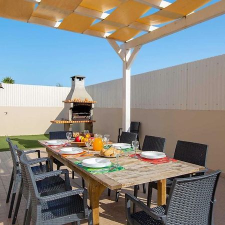 אלבופיירה Villa Ruana - 5 Bedrooms On Suite- Free Out Door Hot Jacuzzi - By Bedzy מראה חיצוני תמונה